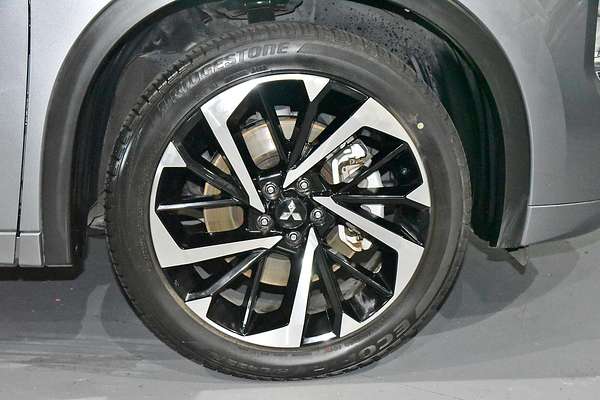 2023 Mitsubishi Outlander Exceed Tourer ZM
