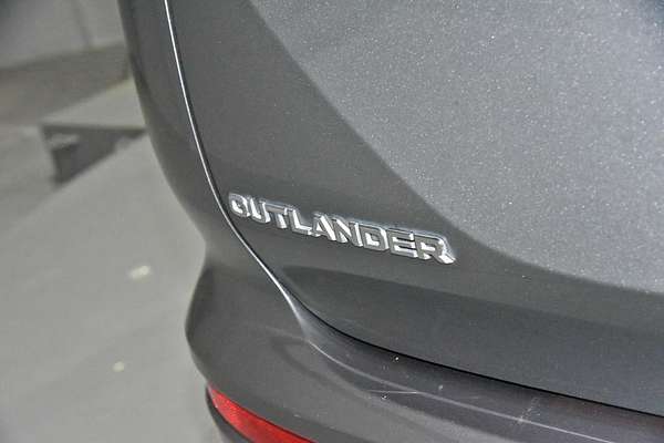 2023 Mitsubishi Outlander Exceed Tourer ZM