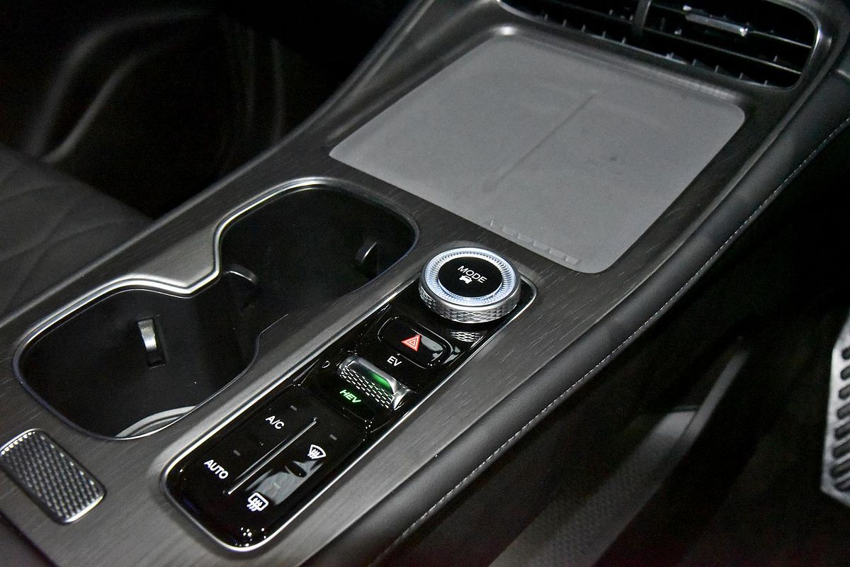 2025 Chery Tiggo 8 Super Hybrid Ultimate T31