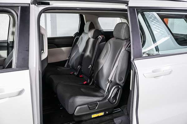 2022 Kia Carnival S KA4