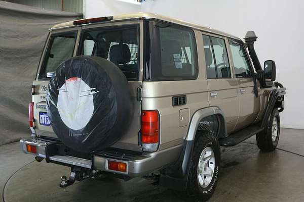 2017 Toyota Landcruiser GXL VDJ76R