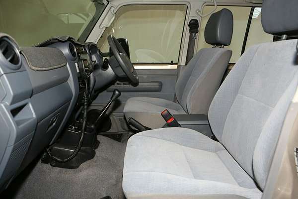 2017 Toyota Landcruiser GXL VDJ76R