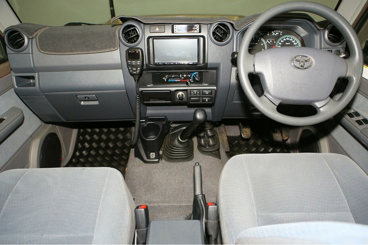 2017 Toyota Landcruiser GXL VDJ76R