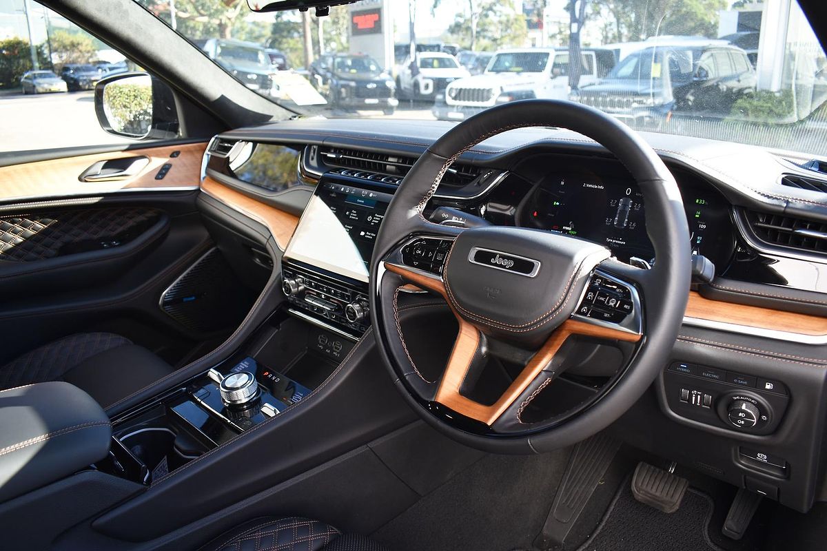 2023 Jeep Grand Cherokee Summit Reserve 4xe WL