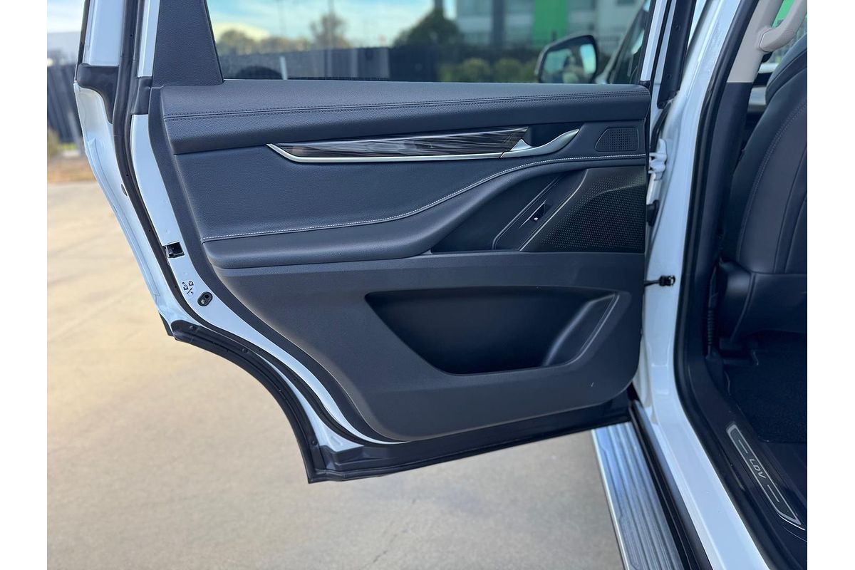 2022 LDV D90 Executive SV9A