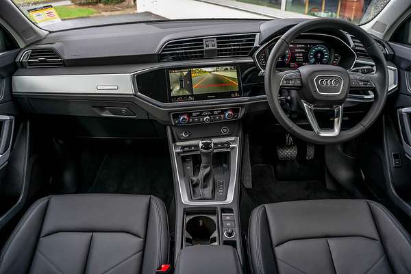 2025 Audi Q3 35 TFSI S line F3
