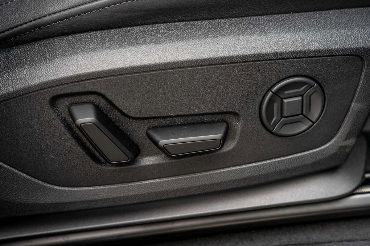 2025 Audi Q3 35 TFSI S line F3
