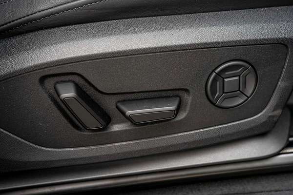 2025 Audi Q3 35 TFSI S line F3