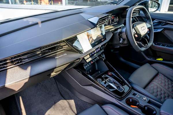 2025 Audi RS3  GY