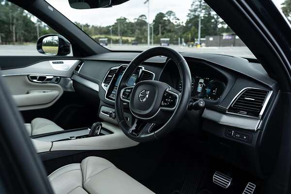 2021 Volvo XC90 Recharge Plug-In Hybrid