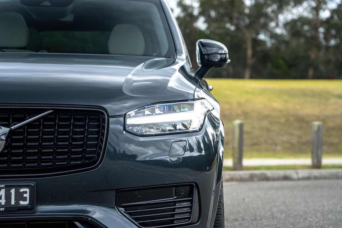 2021 Volvo XC90 Recharge Plug-In Hybrid