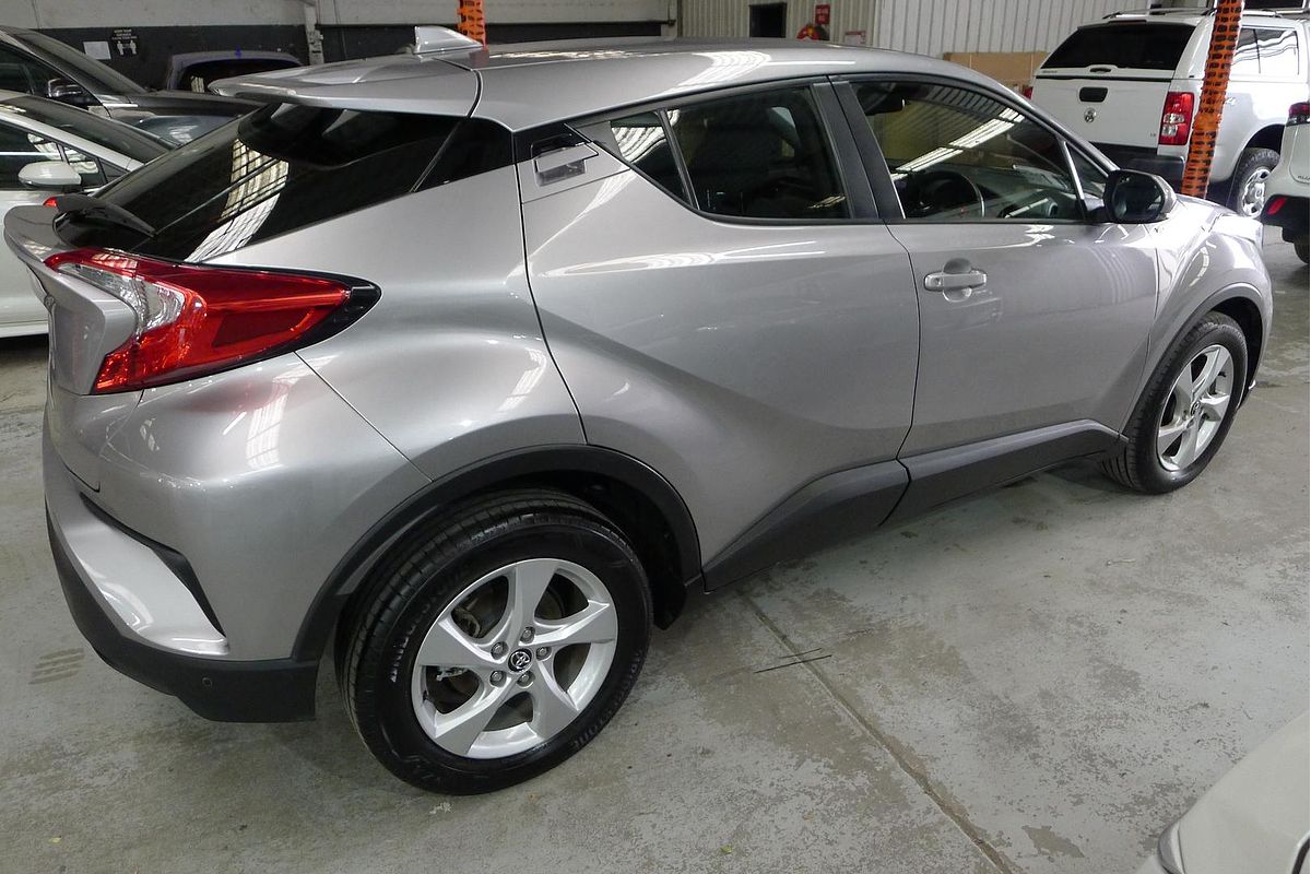 2017 Toyota C-HR NGX10R
