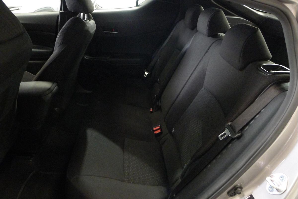 2017 Toyota C-HR NGX10R
