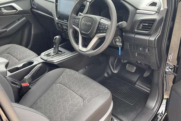 2025 Isuzu D-MAX LS-M 4X4