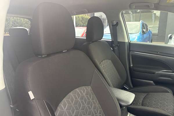 2020 Mitsubishi ASX ES XD