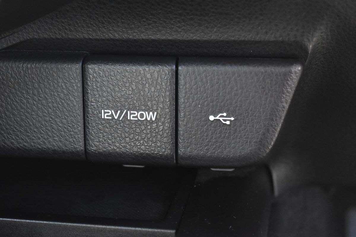 2024 Toyota Camry Ascent AXVH70R
