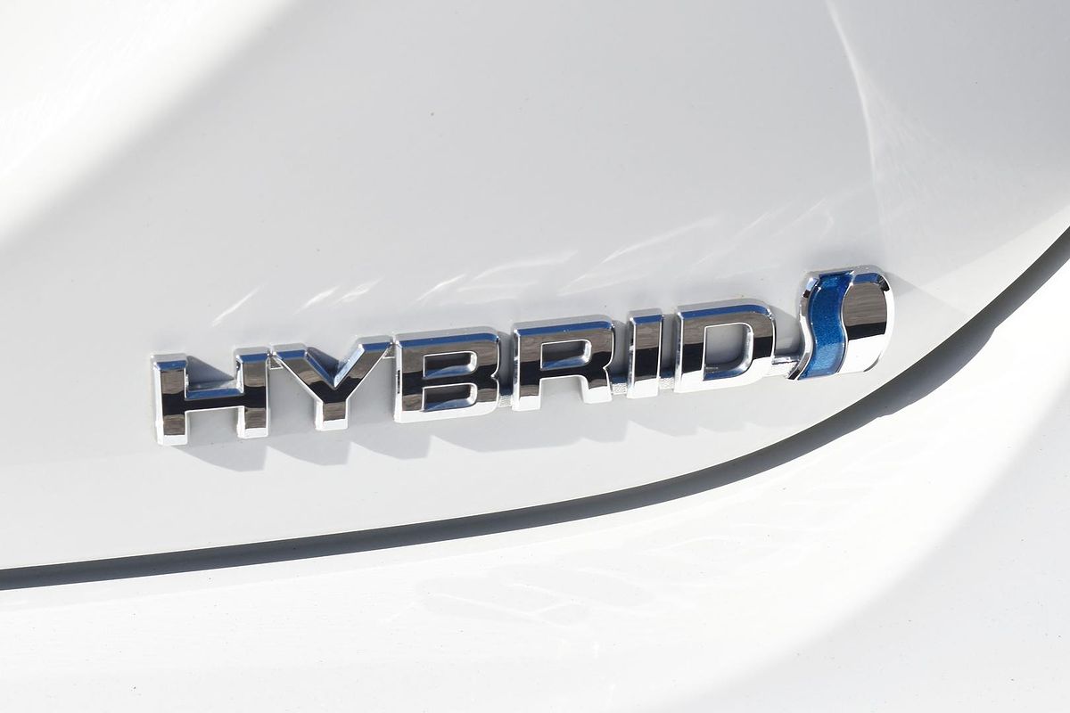 2024 Toyota Camry Ascent AXVH70R