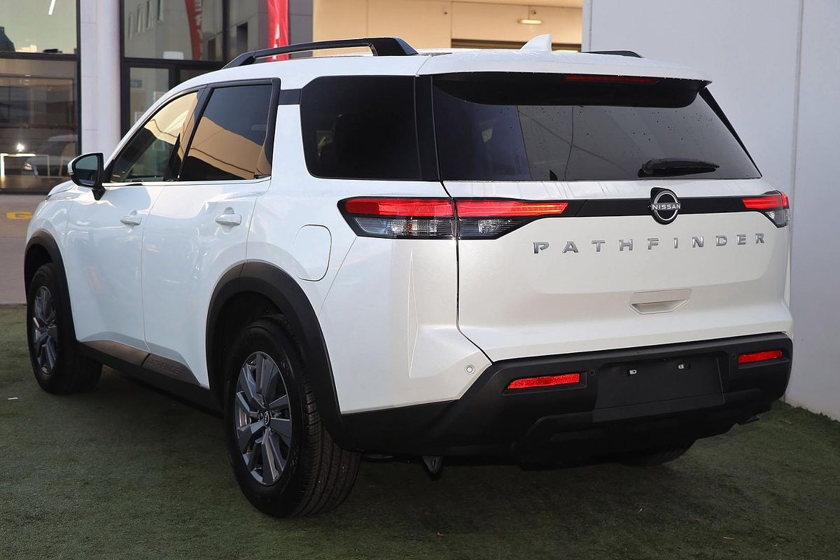 2024 Nissan Pathfinder ST-L R53