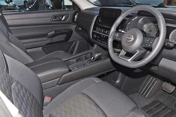 2024 Nissan Pathfinder ST-L R53