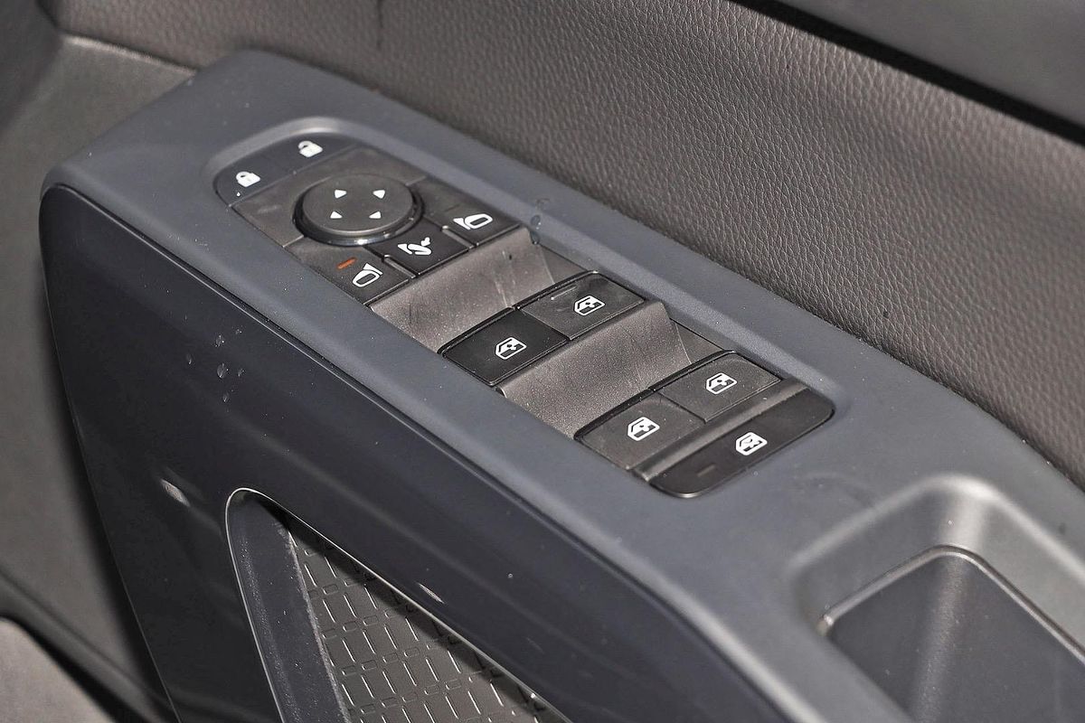 2024 Nissan Pathfinder ST-L R53