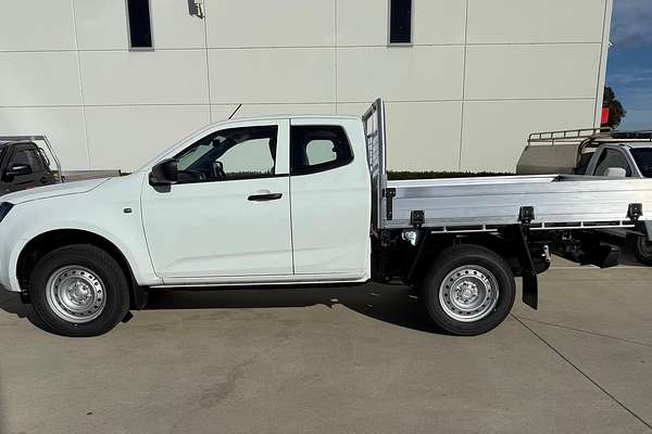 2025 Isuzu D-MAX SX High Ride Rear Wheel Drive