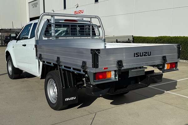 2025 Isuzu D-MAX SX High Ride Rear Wheel Drive