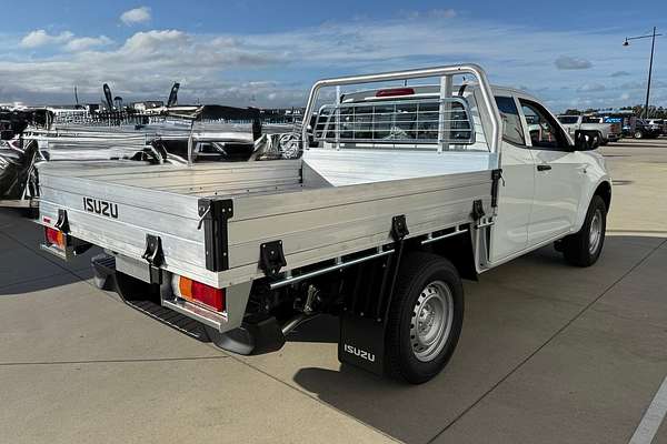2025 Isuzu D-MAX SX High Ride Rear Wheel Drive