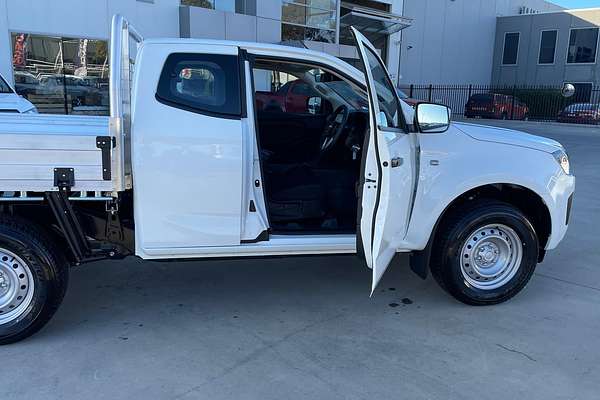 2025 Isuzu D-MAX SX High Ride Rear Wheel Drive