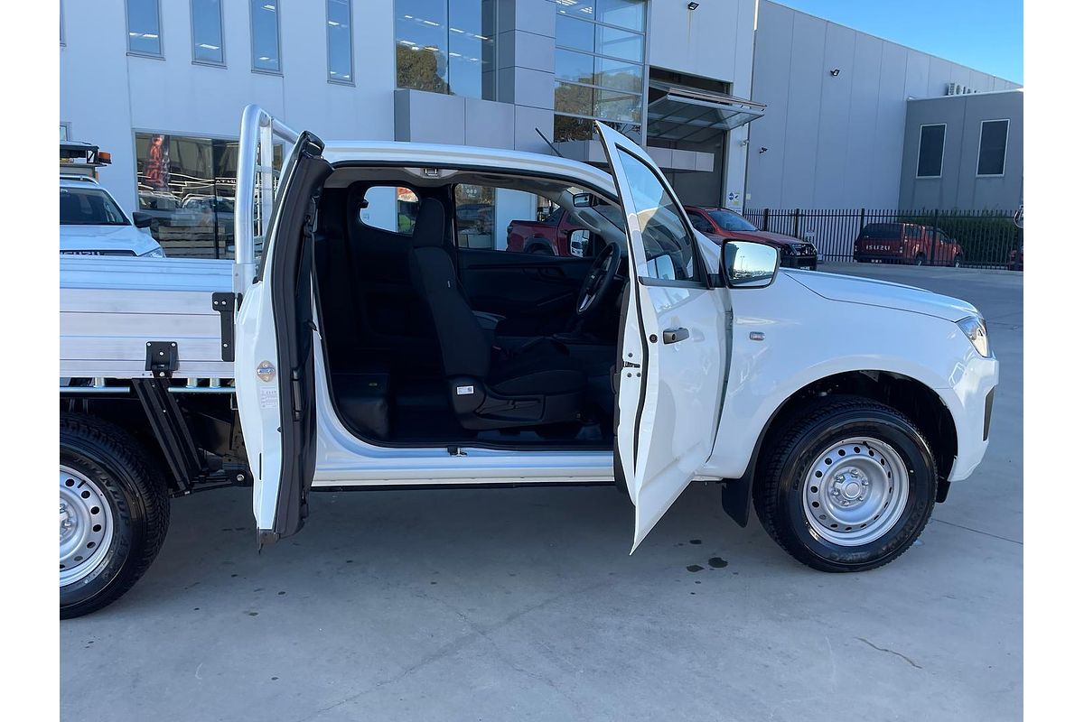 2025 Isuzu D-MAX SX High Ride Rear Wheel Drive