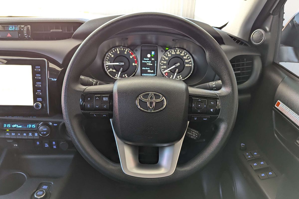 2024 Toyota Hilux SR GUN126R 4X4