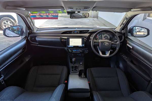 2024 Toyota Hilux SR GUN126R 4X4