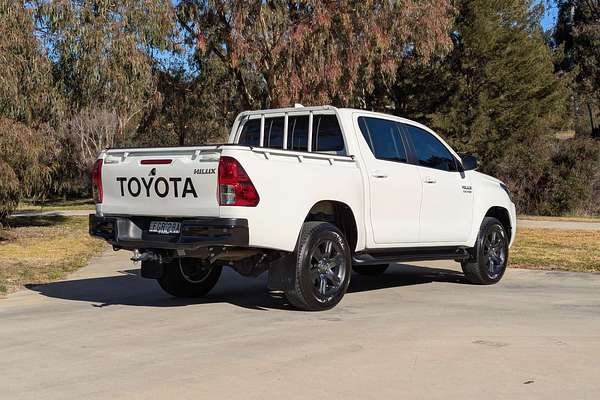 2024 Toyota Hilux SR GUN126R 4X4