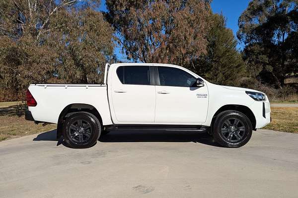 2024 Toyota Hilux SR GUN126R 4X4