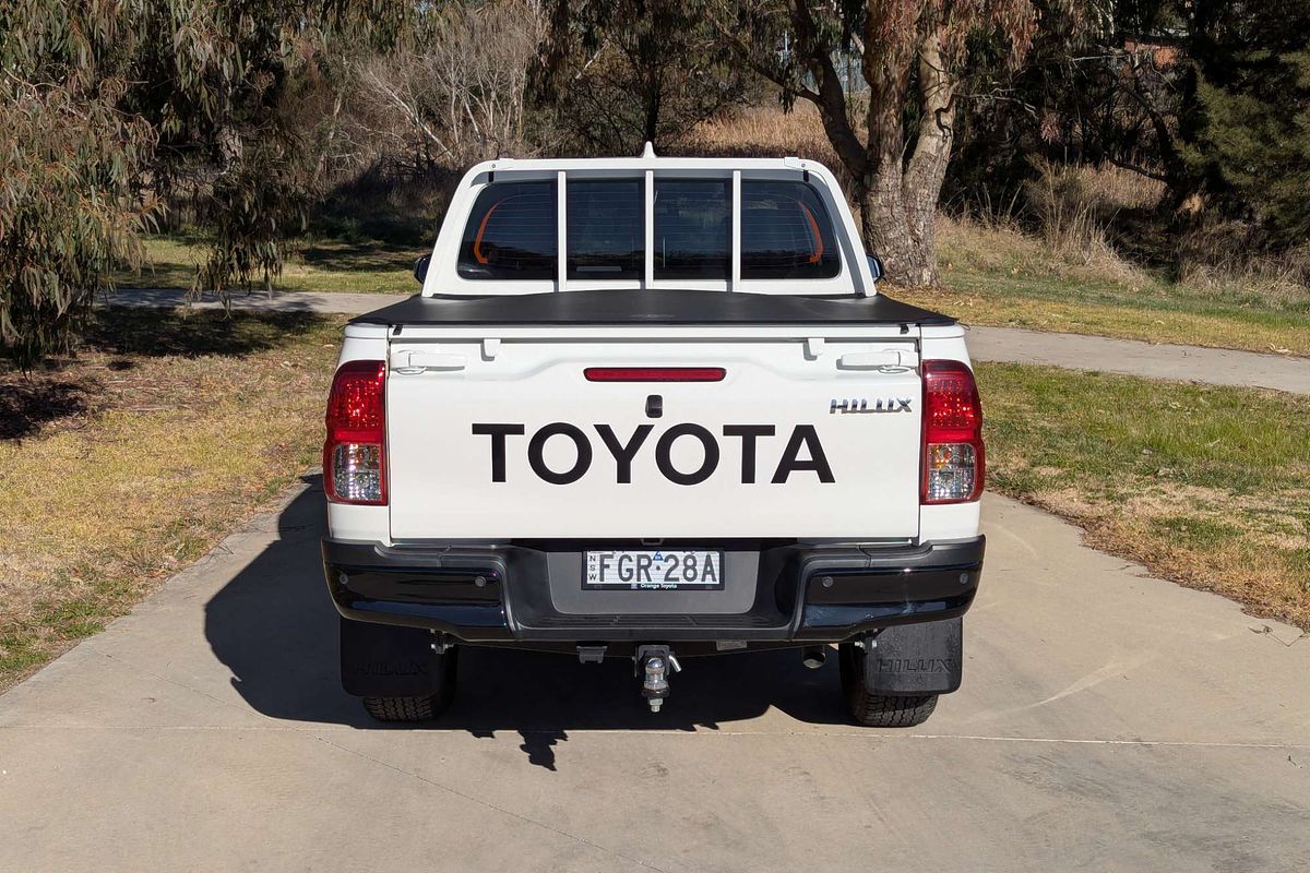 2024 Toyota Hilux SR GUN126R 4X4