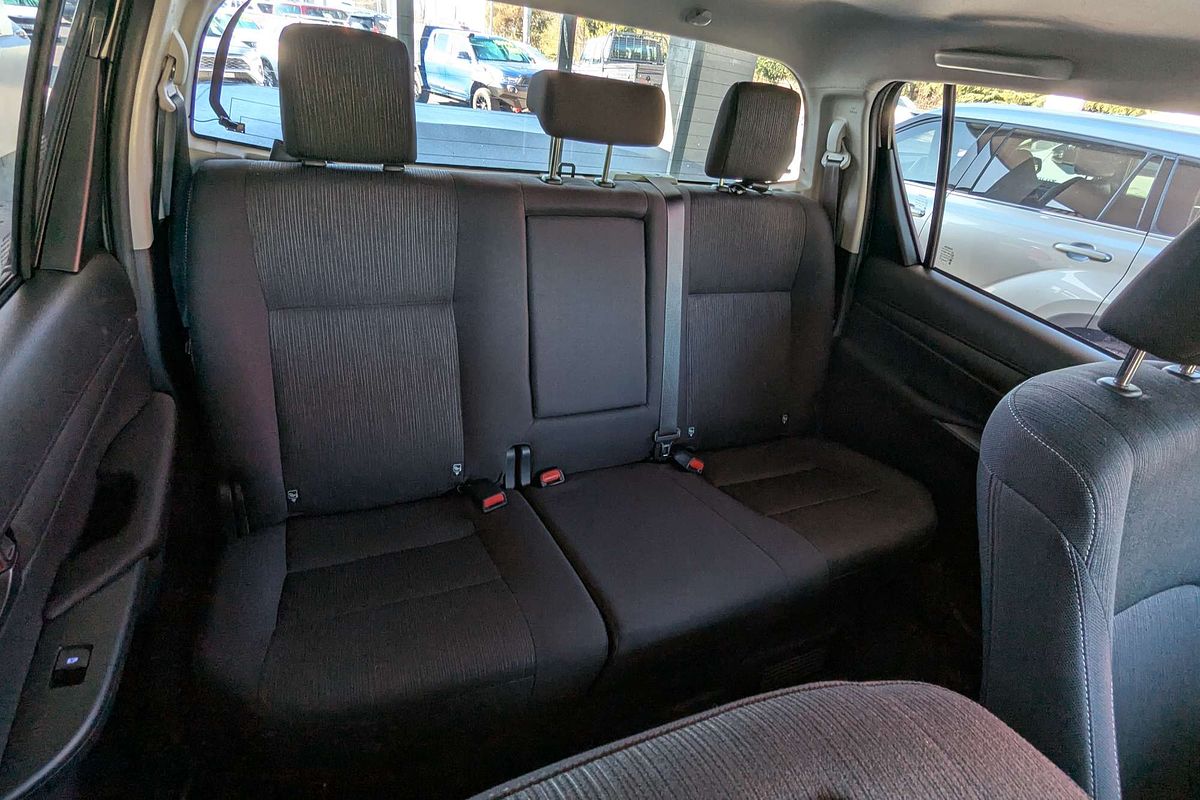 2024 Toyota Hilux SR GUN126R 4X4