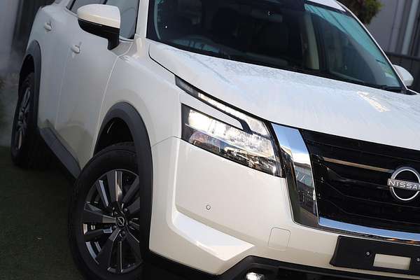 2024 Nissan Pathfinder ST-L R53
