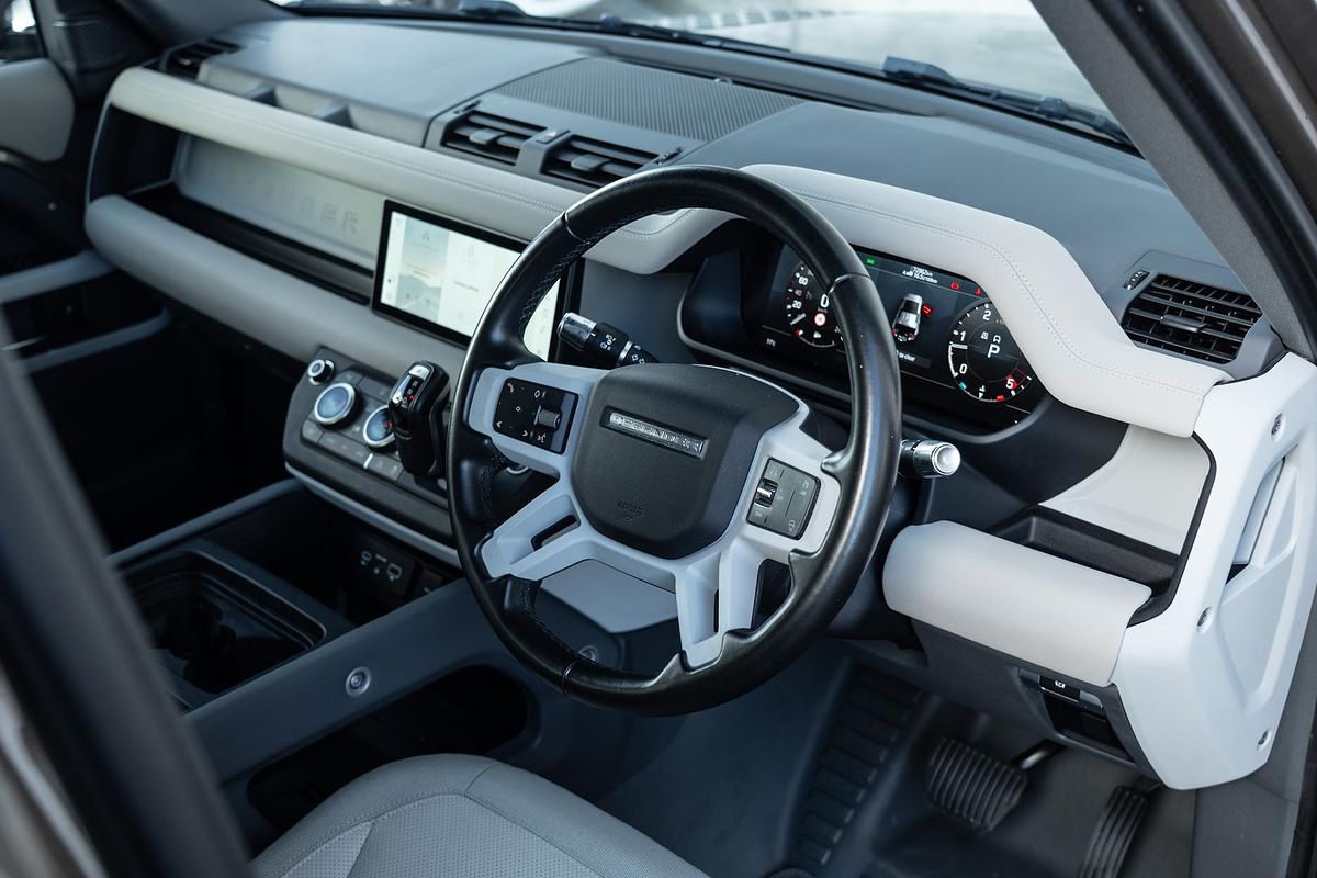 2020 Land Rover Defender 110 D240 First Edition L663