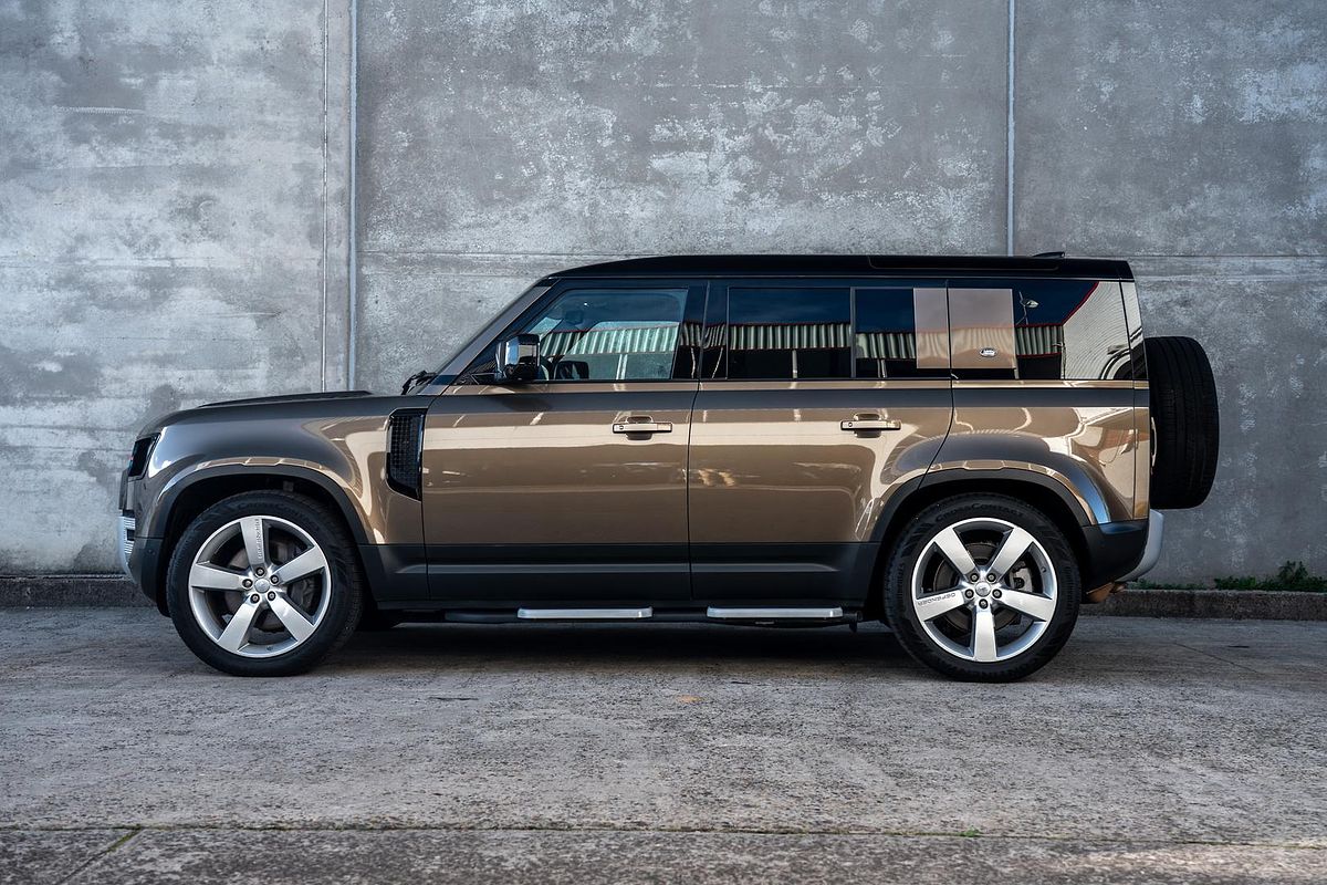 2020 Land Rover Defender 110 D240 First Edition L663