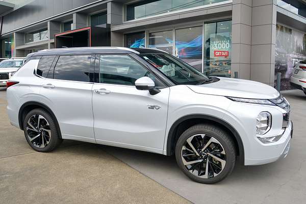 2024 Mitsubishi Outlander PHEV Exceed Tourer ZM
