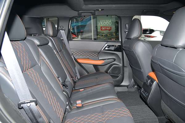 2024 Mitsubishi Outlander PHEV Exceed Tourer ZM