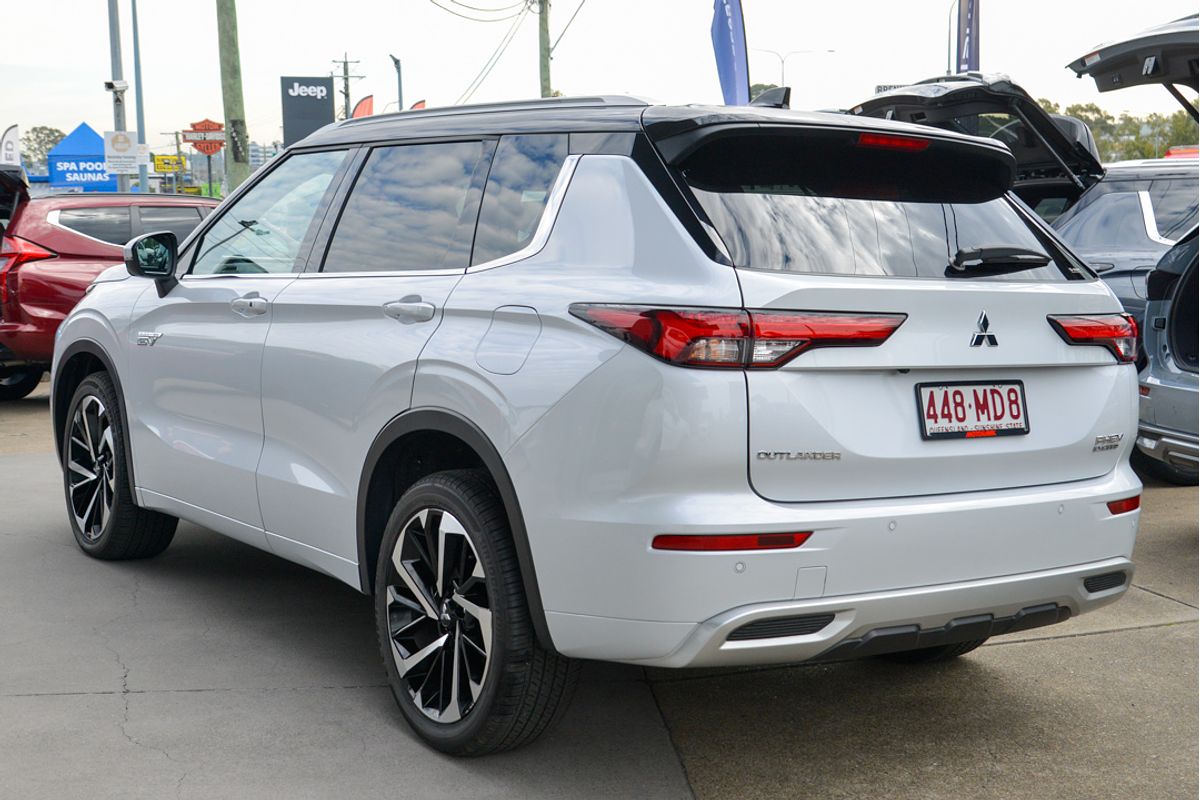 2024 Mitsubishi Outlander PHEV Exceed Tourer ZM