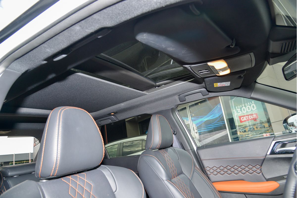 2024 Mitsubishi Outlander PHEV Exceed Tourer ZM