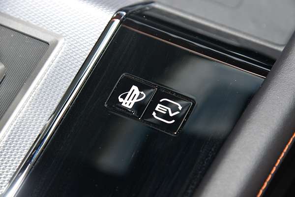 2024 Mitsubishi Outlander PHEV Exceed Tourer ZM