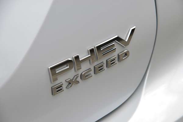 2024 Mitsubishi Outlander PHEV Exceed Tourer ZM