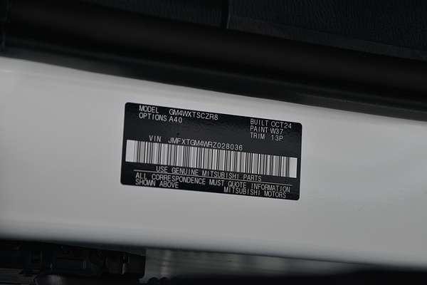 2024 Mitsubishi Outlander ES ZM