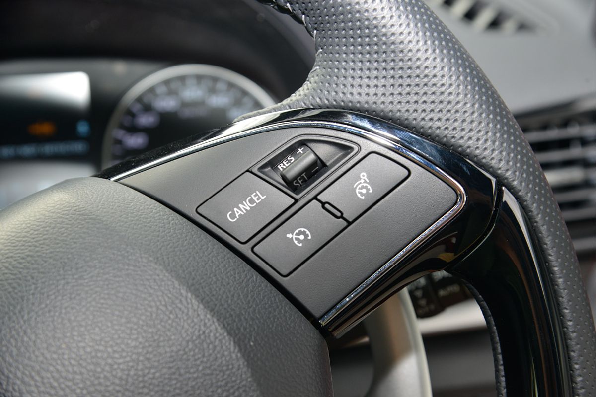 2024 Mitsubishi Eclipse Cross LS Black Edition YB