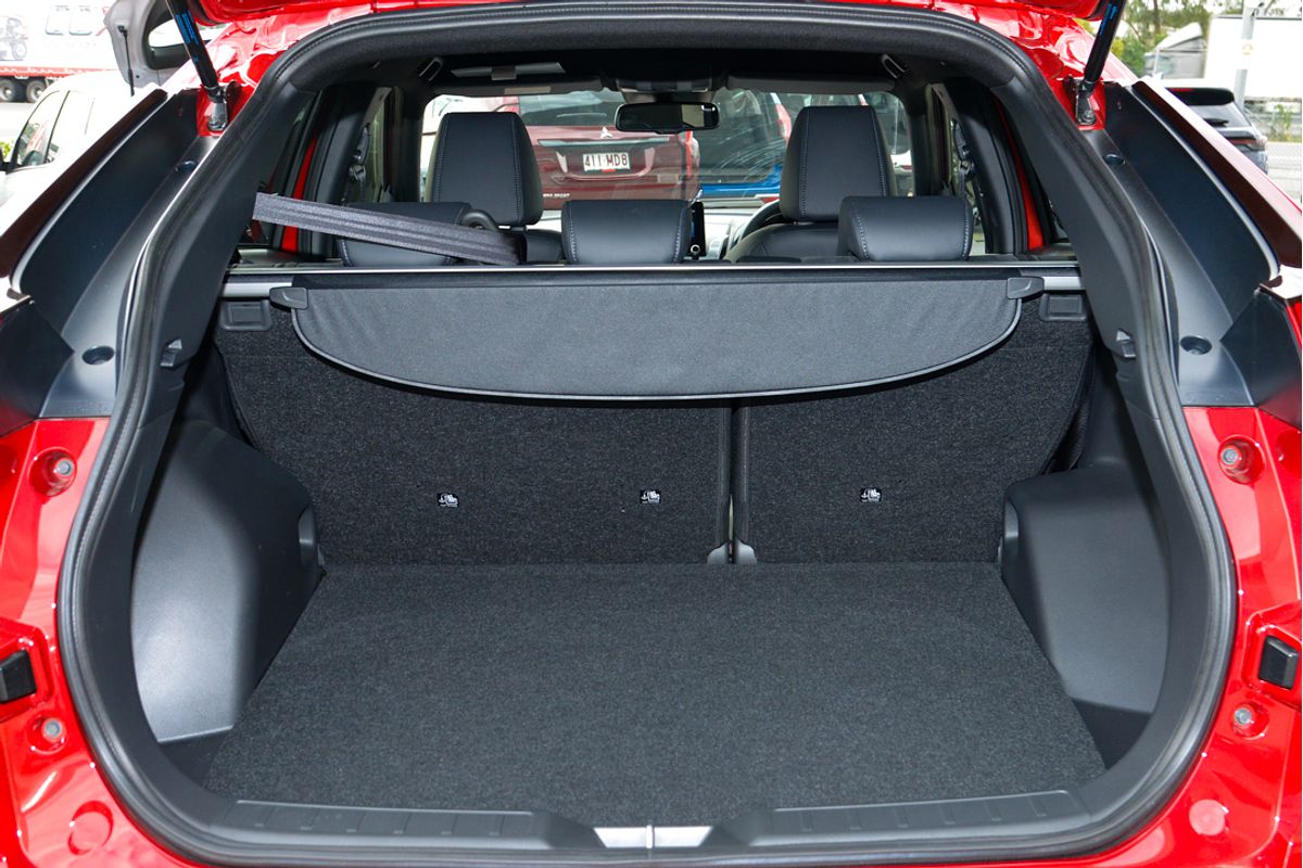 2024 Mitsubishi Eclipse Cross LS Black Edition YB