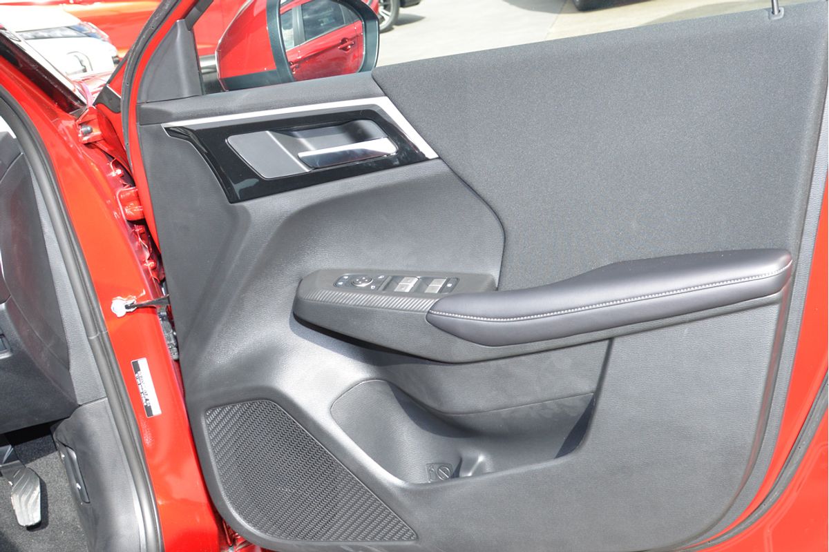2024 Mitsubishi Outlander ES ZM