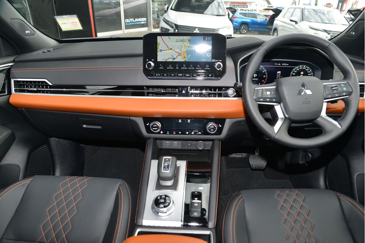 2024 Mitsubishi Outlander Exceed Tourer ZM