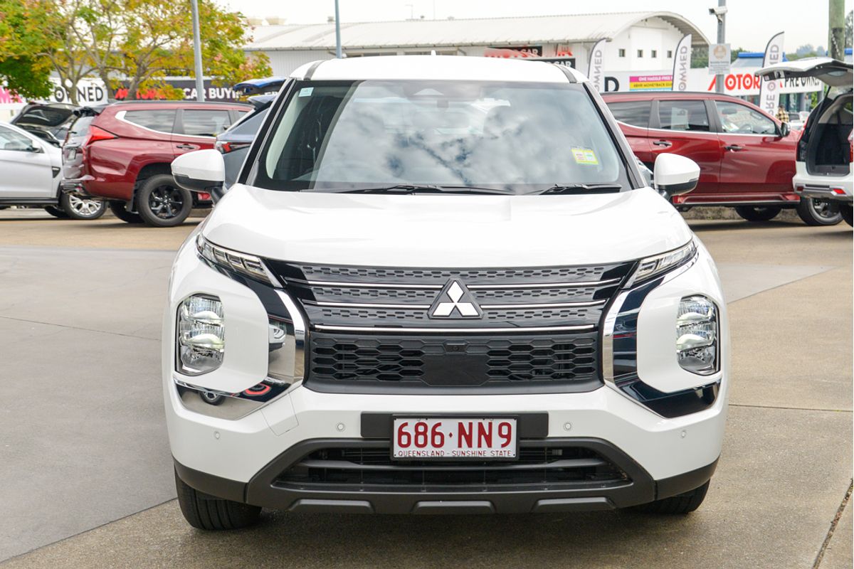 2024 Mitsubishi Outlander ES ZM
